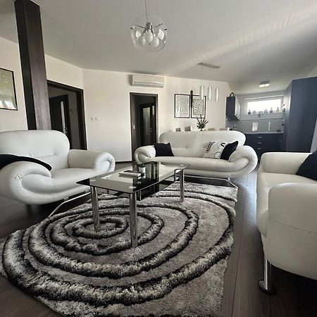 Panorama Apartments Прешов Экстерьер фото